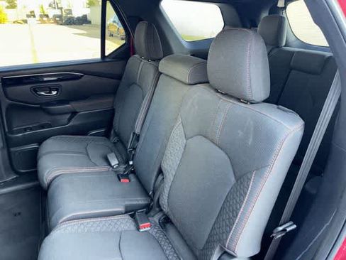 Used 2023 Honda Pilot Sport image 19