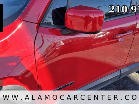 Used 2015 Jeep Renegade Latitude FWD image 10