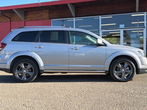 Used 2015 Dodge Journey Crossroad w/ Flexible Seating Group AWD/4WD image 3