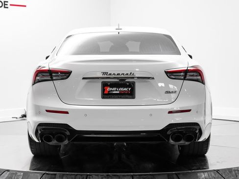 Used 2023 Maserati Ghibli Modena RWD image 13