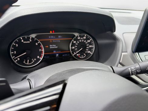 New 2026 Nissan Altima 2.5 SR FWD image 14
