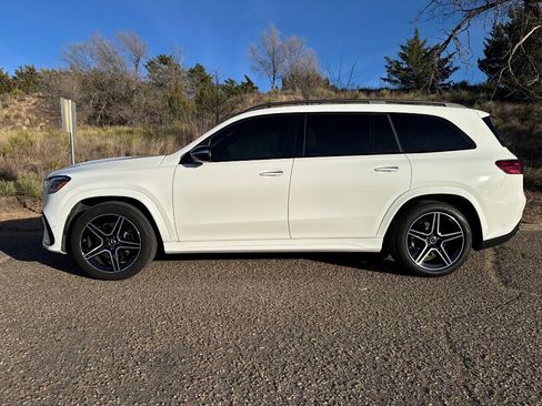 Used 2025 Mercedes-Benz GLS 450 4MATIC image 8