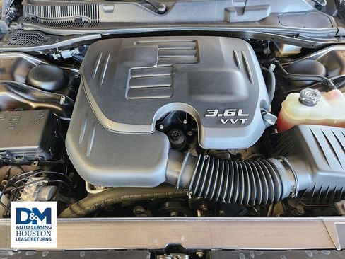 Used 2021 Dodge Challenger SXT w/ Blacktop Package image 41