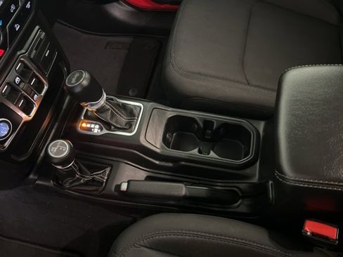 Certified 2023 Jeep Wrangler Sahara image 28