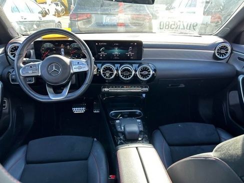 Used 2023 Mercedes-Benz CLA 250 image 3