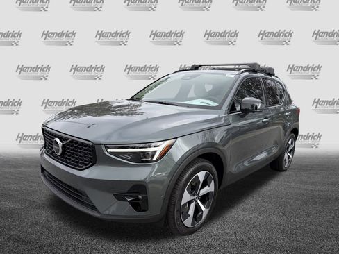 New 2026 Volvo XC40 B5 Plus w/ Protection Package Premier image 5