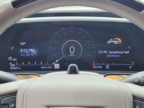 Used 2022 Cadillac Escalade ESV Sport Platinum w/ LPO, ONYX Package AWD/4WD image 24