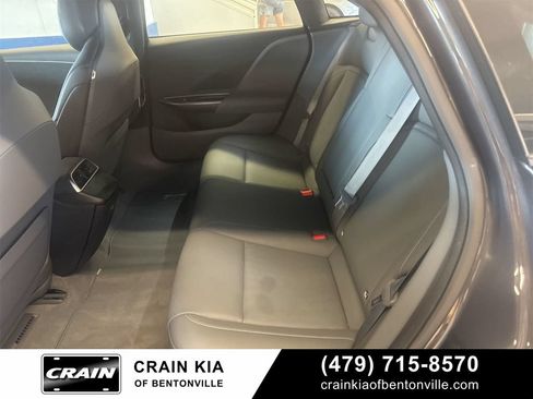 Used 2024 Lucid Air Touring AWD/4WD image 5