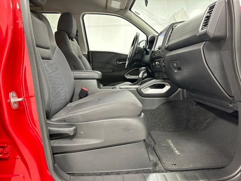 Used 2023 Nissan Frontier SV w/ SV Convenience Package RWD image 23