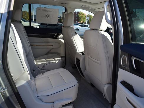 New 2026 Buick Enclave Avenir w/ Super Cruise Package image 6