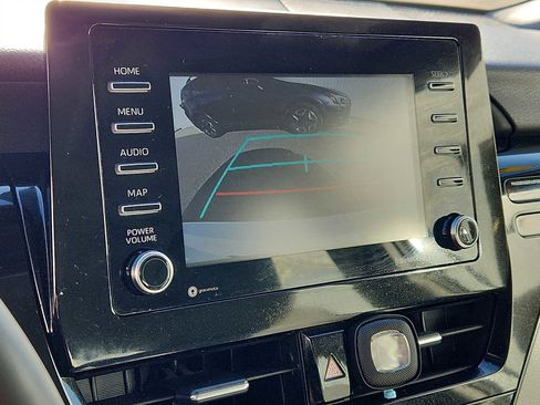 Used 2021 Toyota Camry SE image 17