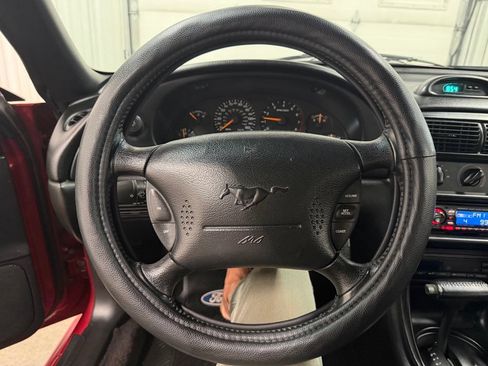 Used 1996 Ford Mustang GT RWD image 23