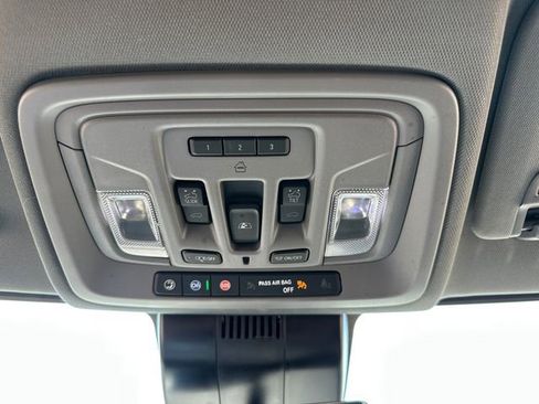 Used 2024 GMC Sierra 1500 Denali AWD/4WD image 47
