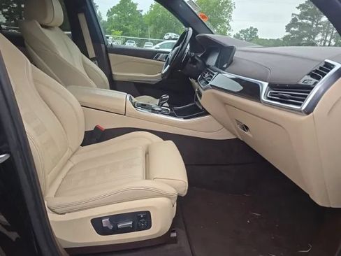 Used 2019 BMW X5 xDrive40i w/ Premium Package 2 AWD/4WD image 9