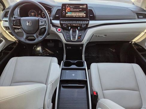 Used 2025 Honda Odyssey EX-L image 17