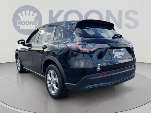 Used 2023 Honda HR-V LX image 4