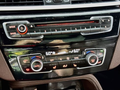 Used 2016 BMW X1 xDrive28i AWD/4WD image 18