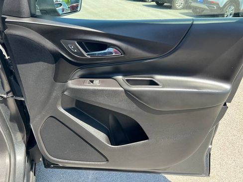 Used 2018 Chevrolet Equinox LT AWD/4WD image 27