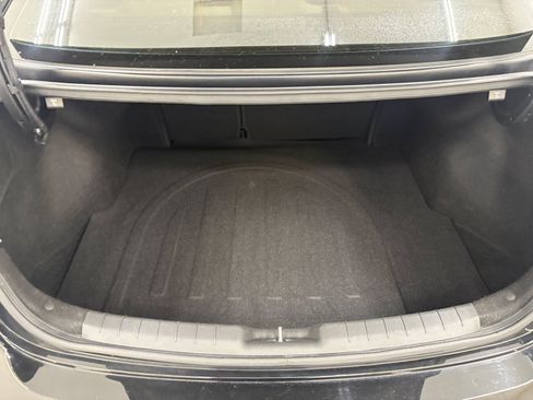 Used 2020 Hyundai Elantra Value Edition FWD image 9