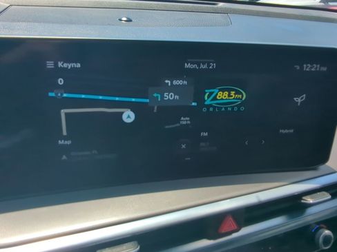 Used 2025 Kia Sorento SX Prestige image 6