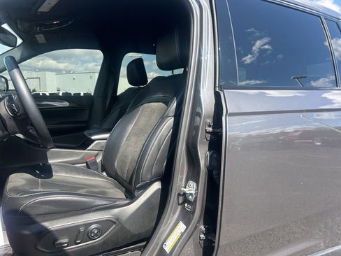 Certified 2021 Jeep Grand Cherokee L Laredo image 6