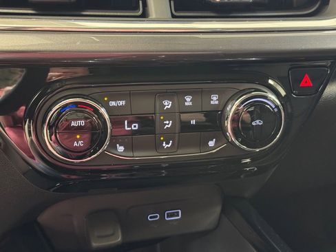 New 2026 Chevrolet Trax ACTIV FWD image 37