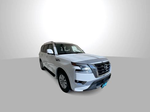 Used 2024 Nissan Armada SV AWD/4WD image 2