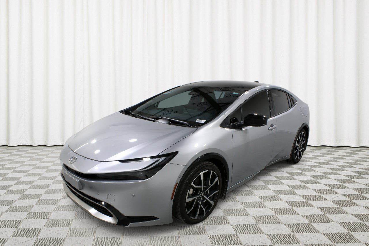 Used 2026 Toyota Prius Plug-In Hybrid w/ Limited Premium Package FWD image 7