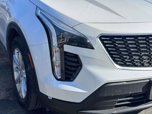 Certified 2022 Cadillac XT4 Luxury w/ Cold Weather Package image 5