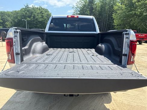 New 2026 RAM 2500 Big Horn AWD/4WD image 22