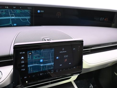 New 2026 Lincoln Nautilus Reserve image 26