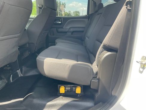 Used 2019 Chevrolet Silverado 2500 W/T w/ Snow Plow Prep Package AWD/4WD image 21