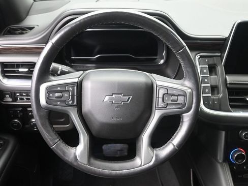 Used 2022 Chevrolet Tahoe Z71 w/ Luxury Package image 19