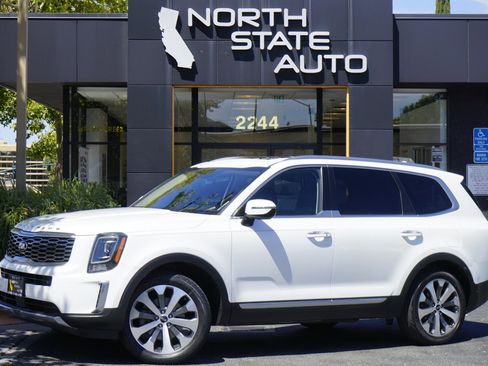 Used 2021 Kia Telluride S image 1