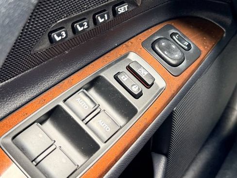 Used 2012 Lexus IS 350C w/ Luxury Pkg RWD image 30