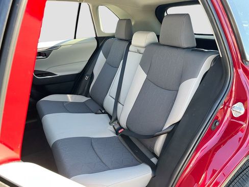 Used 2024 Toyota RAV4 XLE image 22