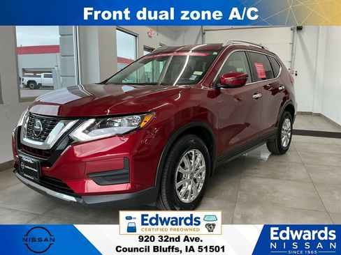Used 2020 Nissan Rogue SV AWD/4WD image 5