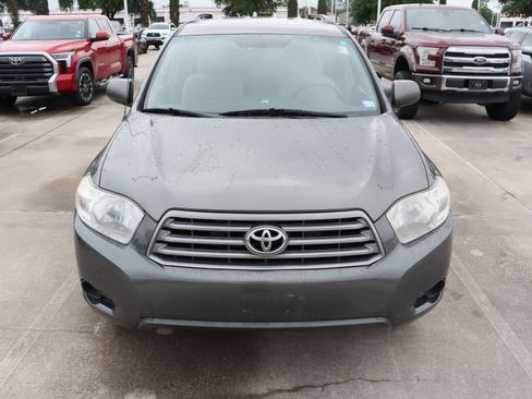 Used 2010 Toyota Highlander 2WD image 4