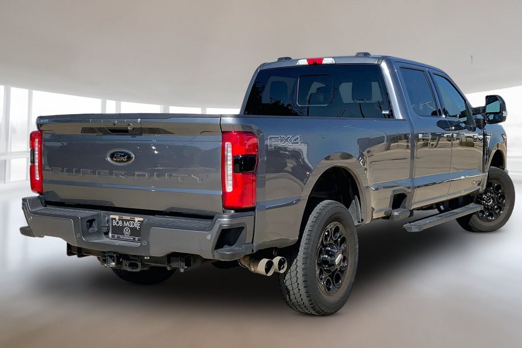 Used 2025 Ford F350 Lariat w/ Lariat Ultimate Package AWD/4WD image 2