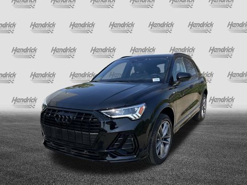 Used 2025 Audi Q3 2.0T Premium w/ Convenience Package image 6