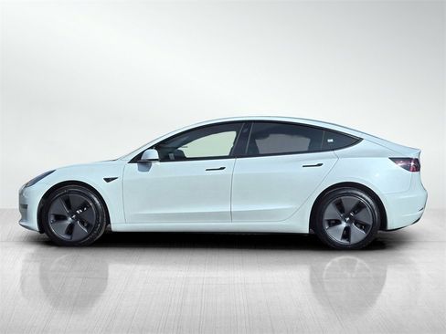 Used 2023 Tesla Model 3 Standard Range image 7