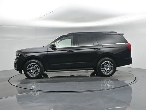 Used 2025 Ford Expedition Active RWD image 32