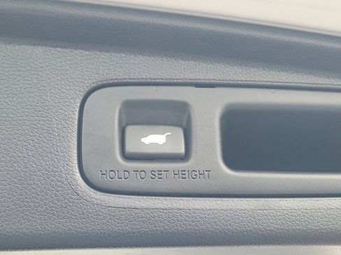 Used 2025 Honda CR-V EX-L image 13