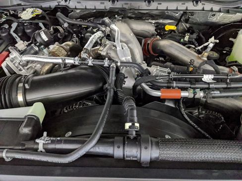 New 2025 Ford F350 Lariat w/ Lariat Ultimate Package image 28