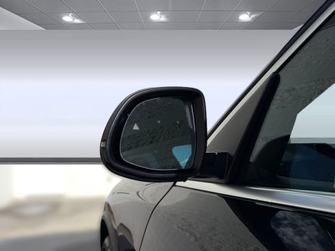 Certified 2025 BMW X5 xDrive40i image 19