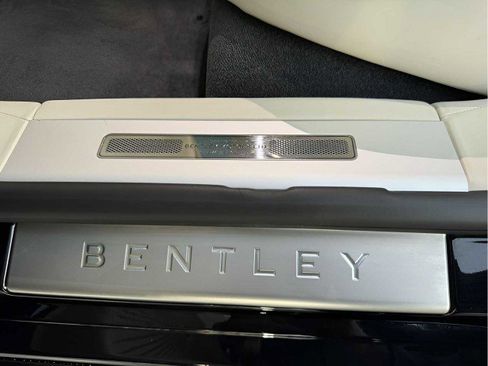 Used 2022 Bentley Flying Spur W12 image 51