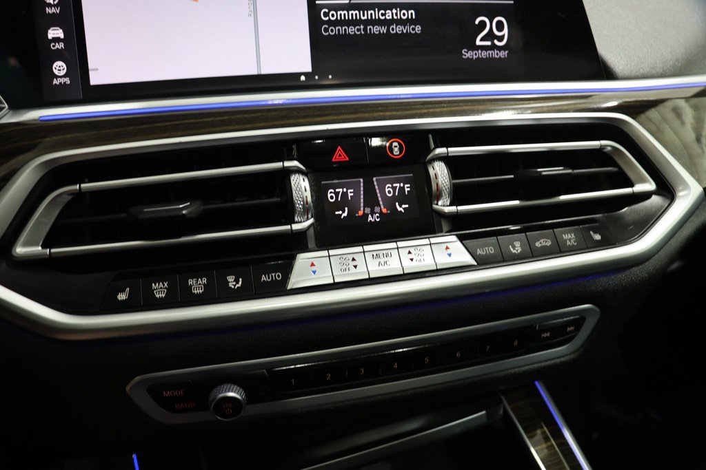 Used 2020 BMW X5 xDrive40i w/ Convenience Package AWD/4WD image 27
