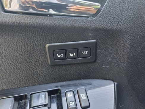 Used 2018 Toyota RAV4 Limited w/ Advanced Technology Package FWD image 15