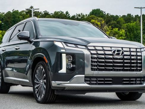 Used 2023 Hyundai Palisade Calligraphy FWD image 7