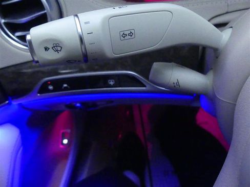 Used 2020 Mercedes-Benz S 450 Sedan image 19